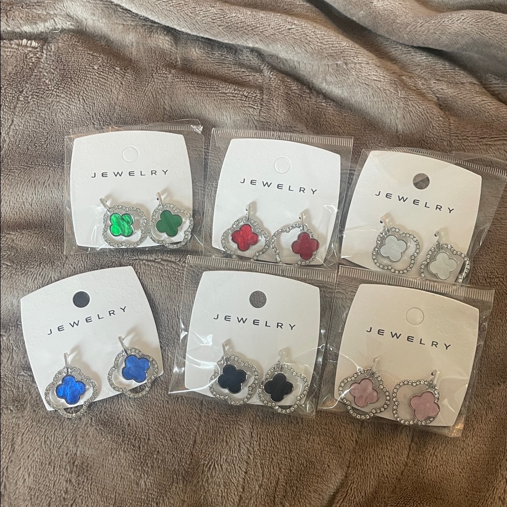 Elegant silver toned Clover Flower Earrings Set choose a color nwt rhinestone